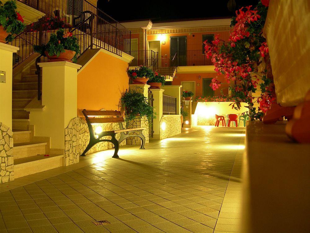 Hôtel Il Borghetto à Cupra Marittima Extérieur photo
